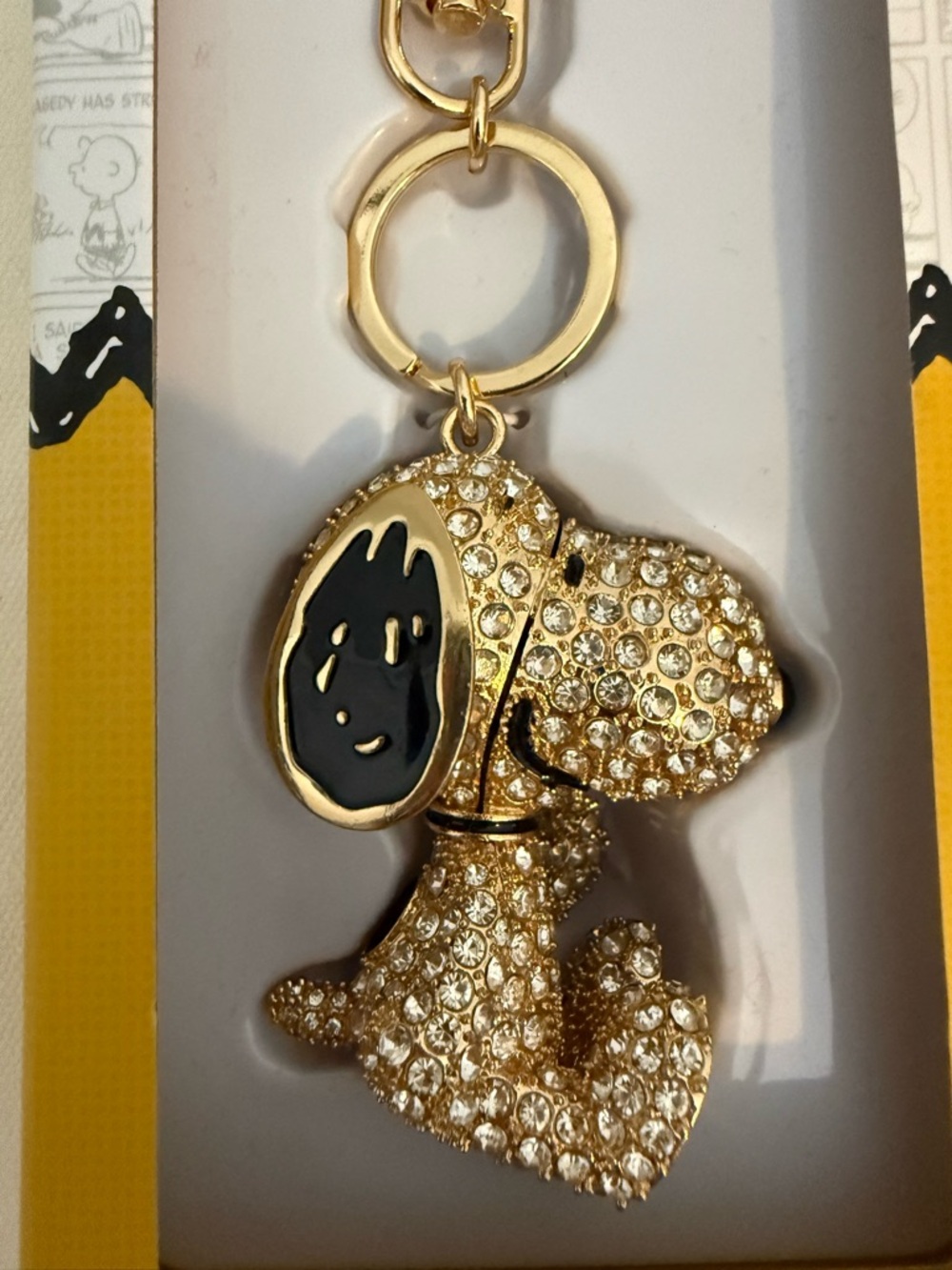 Peanuts Gold Tone and Black Snoopy 3D Crystal Clip-On Bag Charm Keychain - Picture 2 of 13